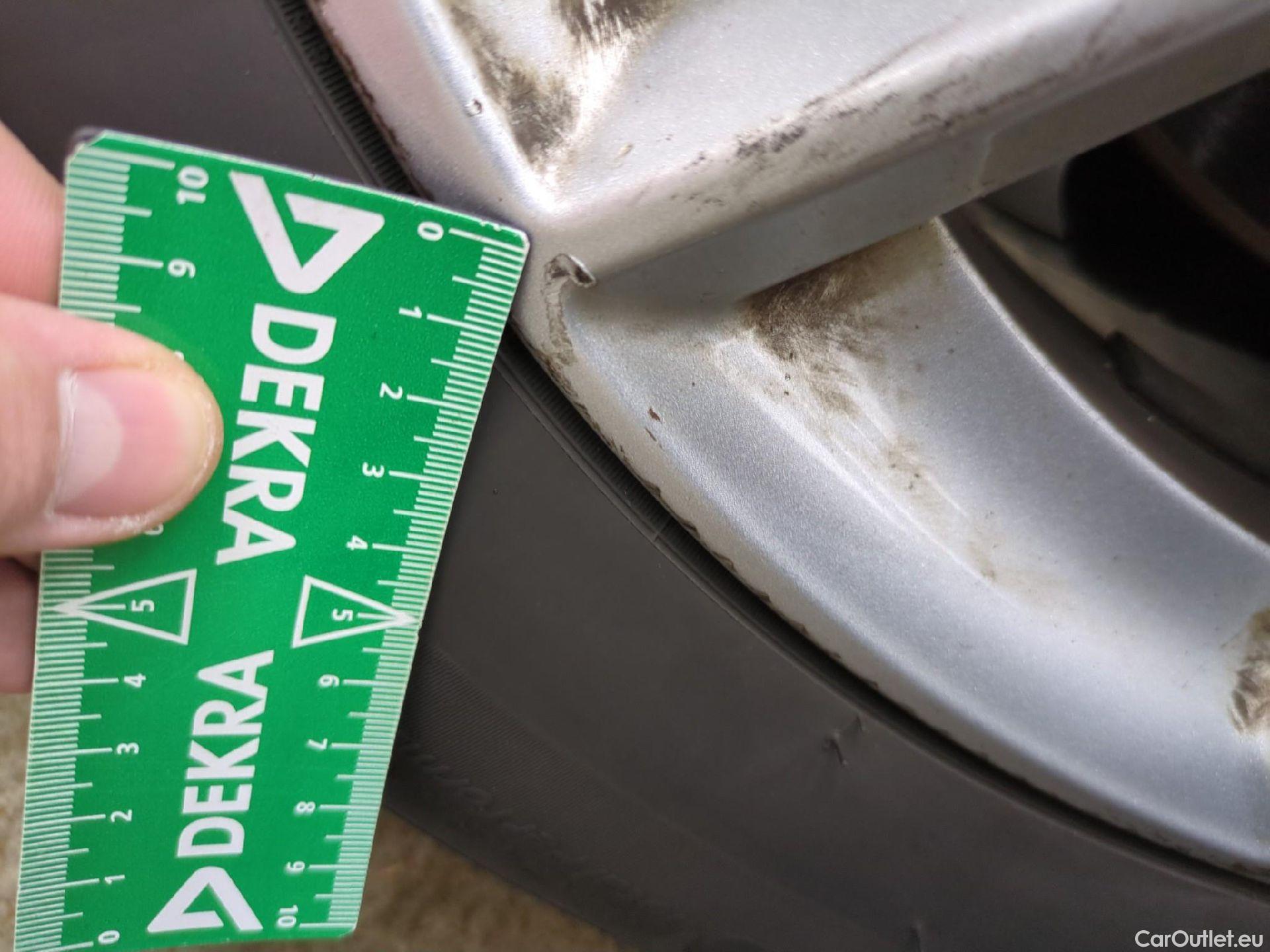  Bmw  Serie 2 BMW  Active Tourer / 2018 / 5P / monospace 218d Business Design #2