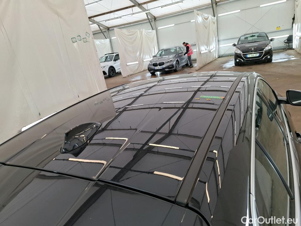  Bmw  Serie 1 BMW Série 1 / 2019 / 5P / Berline 116i Business Design #1