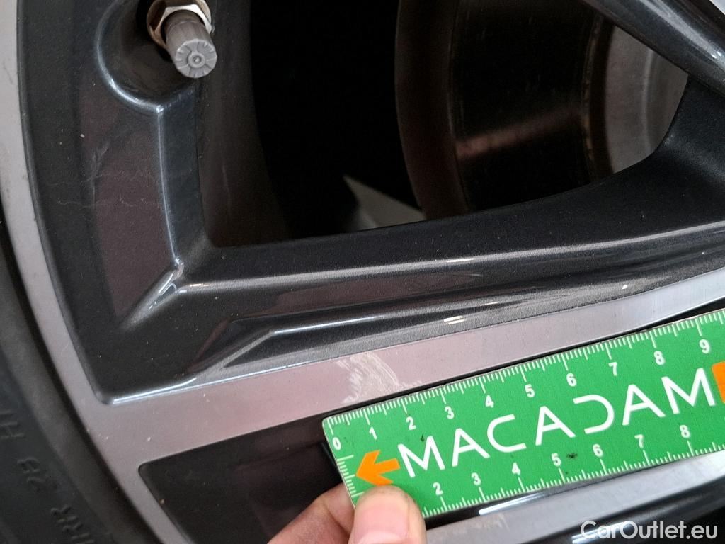  Bmw  Serie 1 BMW Série 1 / 2019 / 5P / Berline 116i Business Design #7