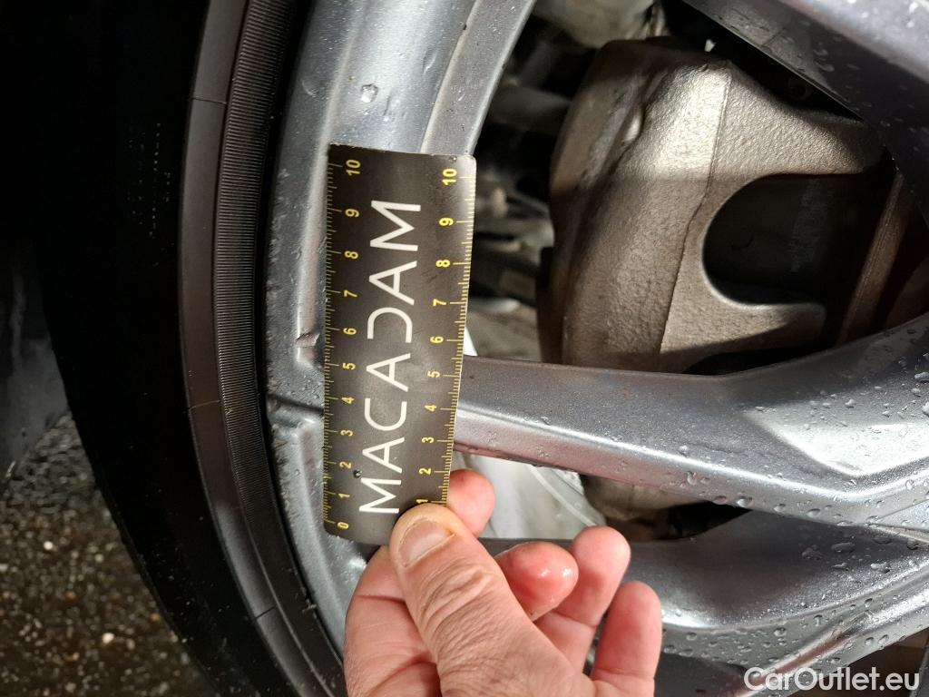  Audi  Q4 E-Tron  50 e-tron Design Luxe quattro 82kWh BVA #19