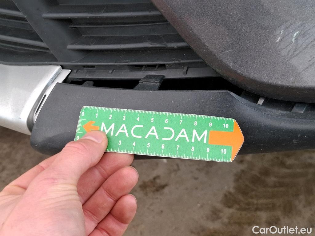  DS  DS7 DS DS 7 Crossback / 2017 / 5P / SUV BlueHDi 130 Auto PERFORMANCE Line + #76