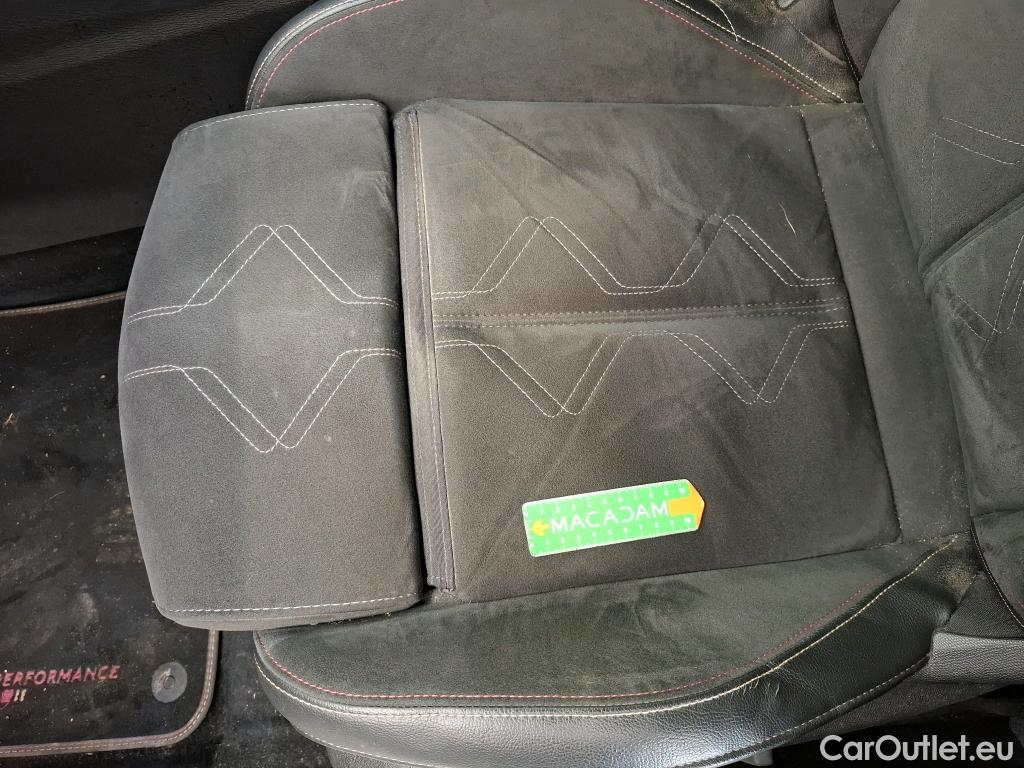  DS  DS7 DS DS 7 Crossback / 2017 / 5P / SUV BlueHDi 130 Auto PERFORMANCE Line + #38