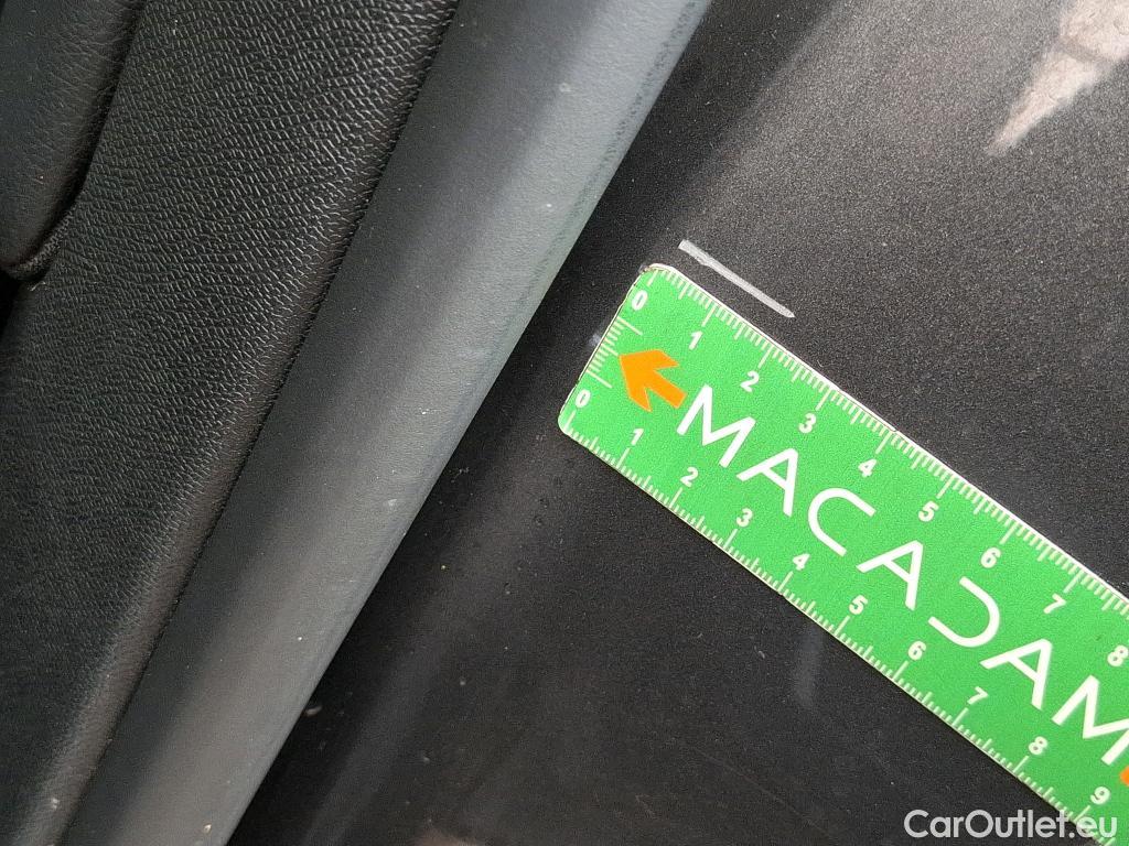  DS  DS7 DS DS 7 Crossback / 2017 / 5P / SUV BlueHDi 130 Auto PERFORMANCE Line + #80