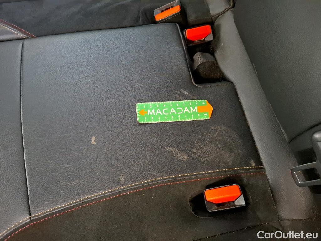  DS  DS7 DS DS 7 Crossback / 2017 / 5P / SUV BlueHDi 130 Auto PERFORMANCE Line + #71