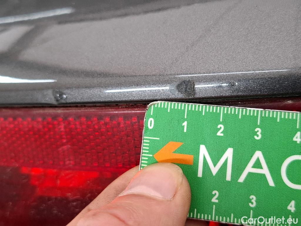  DS  DS7 DS DS 7 Crossback / 2017 / 5P / SUV BlueHDi 130 Auto PERFORMANCE Line + #30