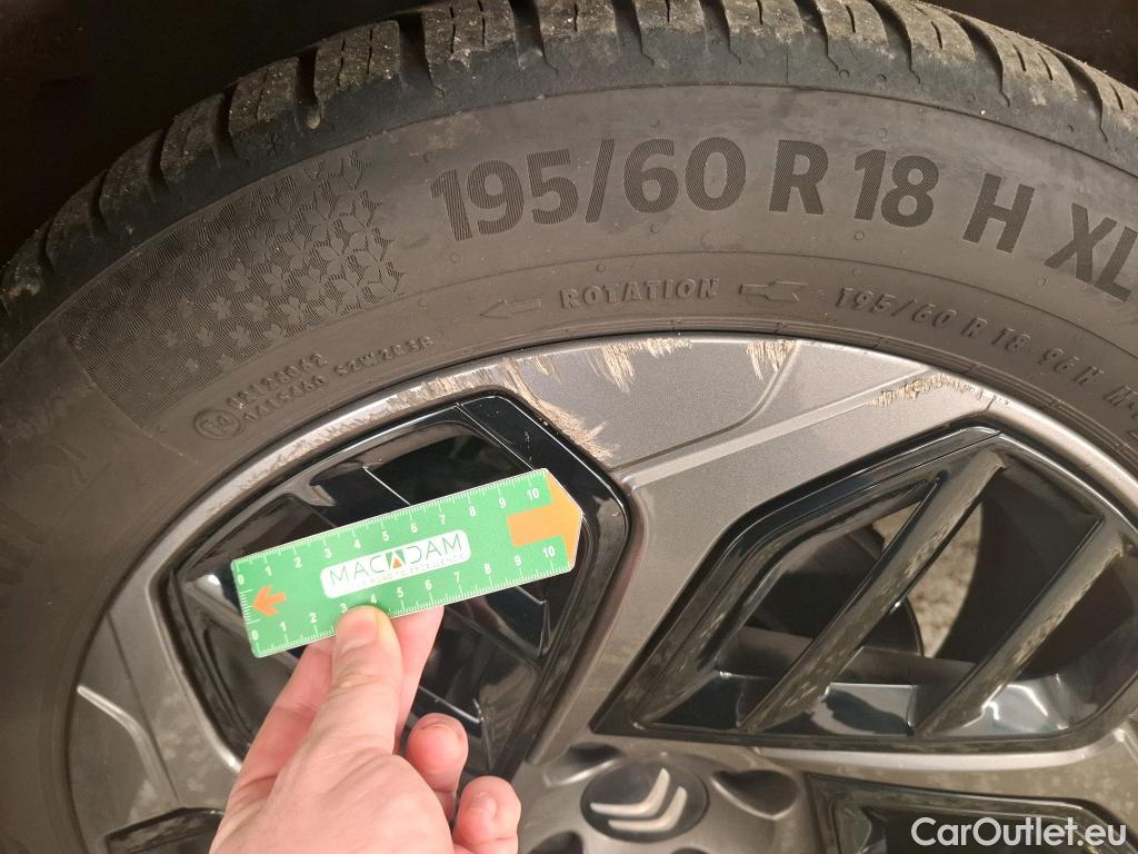  Citroen  C4 CITROEN  X / 2022 / 4P / Berline PureTech 130 S&S EAT8 Feel Pack #9