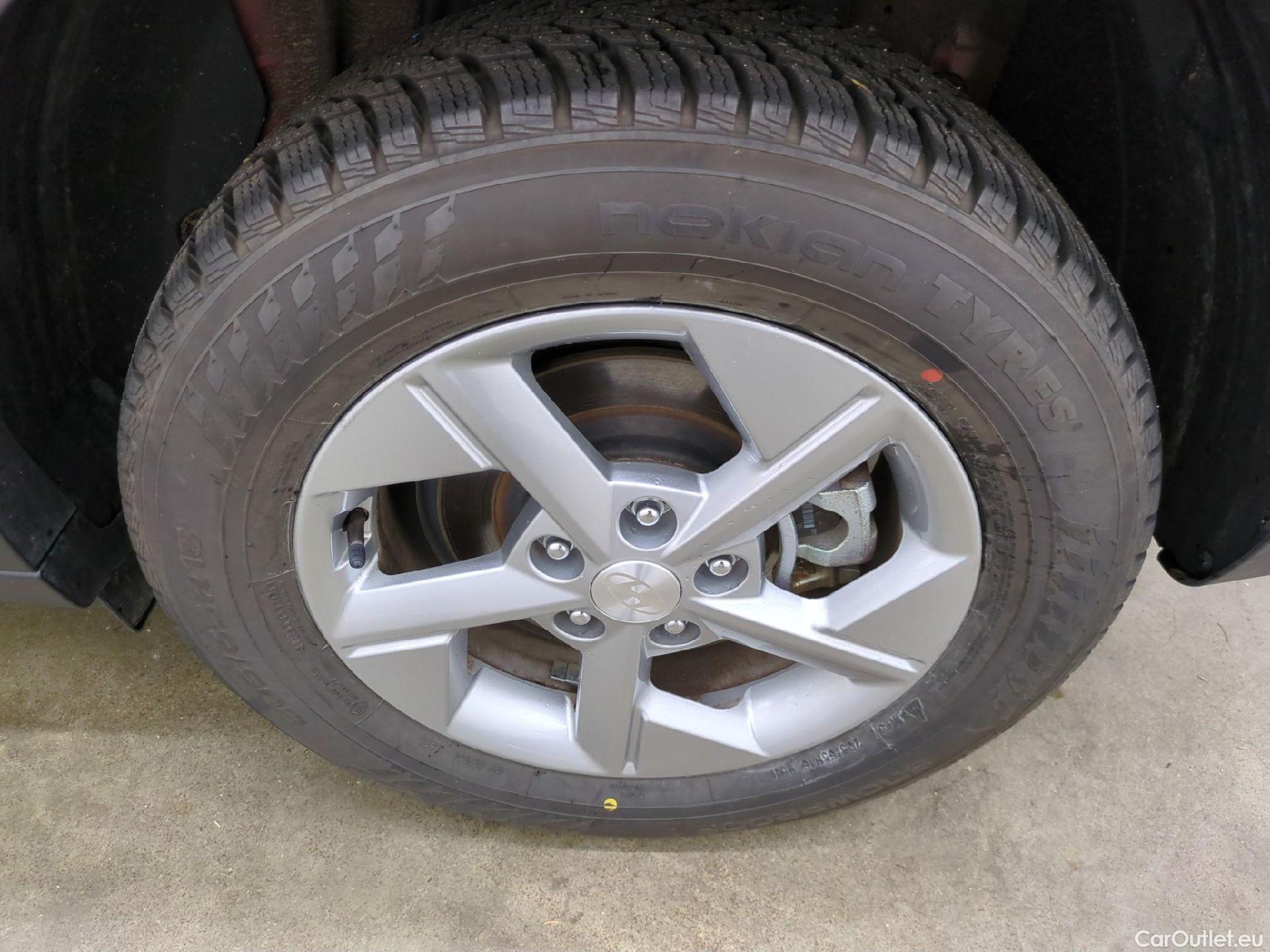  Hyundai  Konna Kona Intuitive Hybrid 2WD 1.6 T-GDI 140CV BVA6 E6d #3