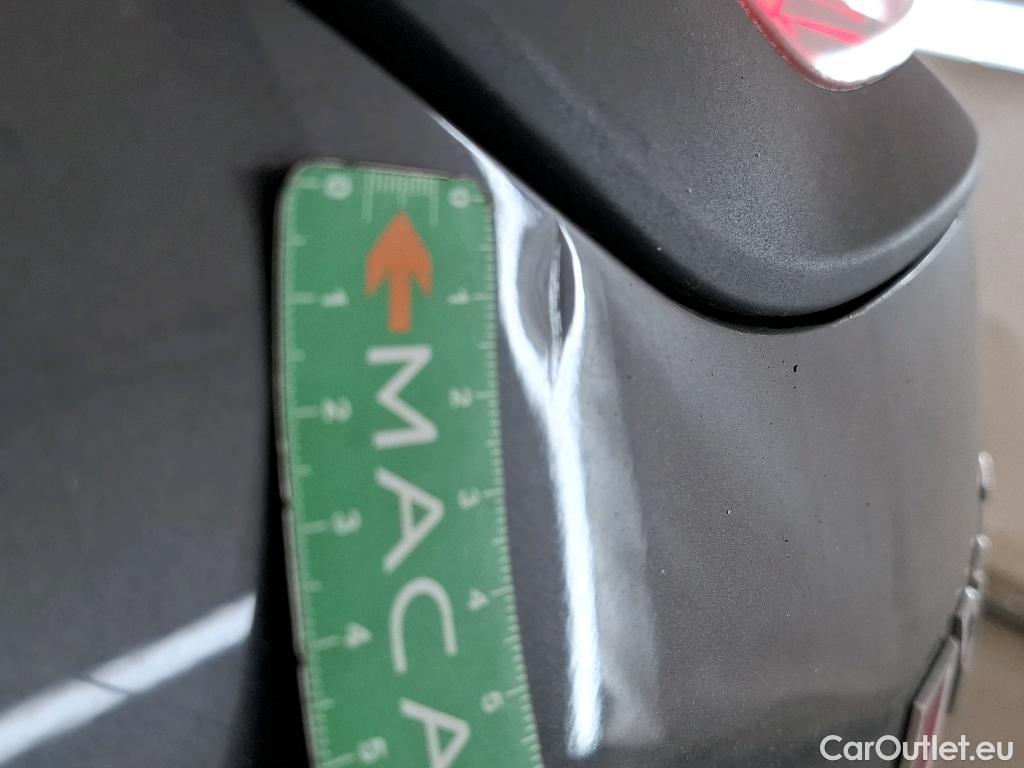  DS  DS7 DS DS 7 Crossback / 2017 / 5P / SUV BlueHDi 130 Auto PERFORMANCE Line + #65