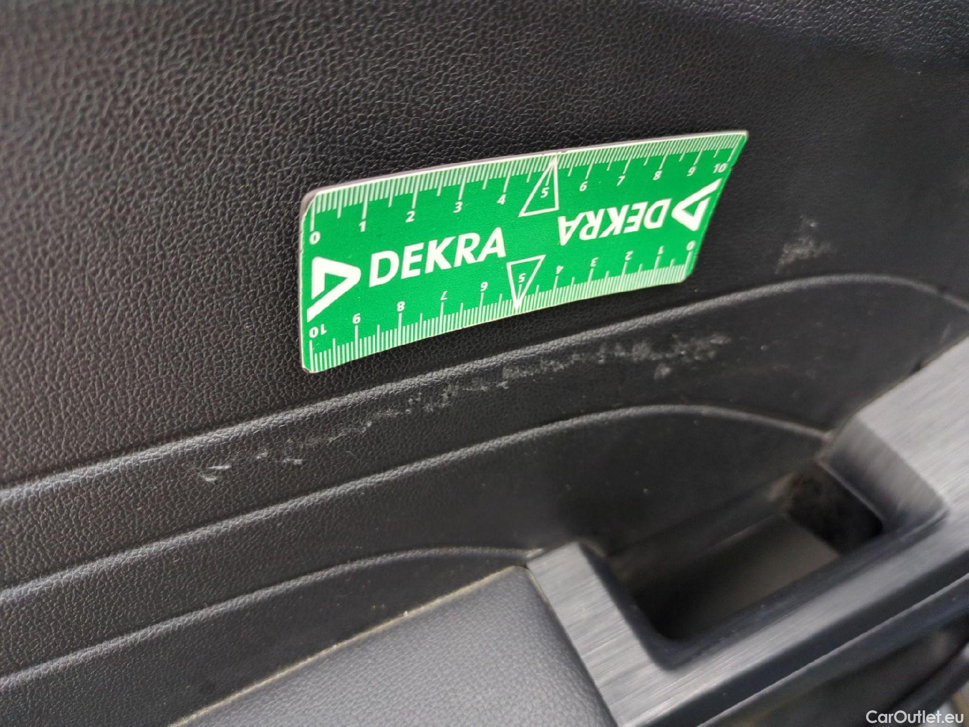  Ford  Kuga FORD  / 2019 / 5P / SUV 2.5 190 hybrid Flexifuel Pshift ST-Line #6