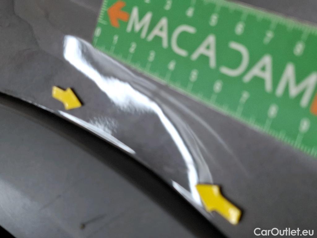  DS  DS7 DS DS 7 Crossback / 2017 / 5P / SUV BlueHDi 130 Auto PERFORMANCE Line + #16