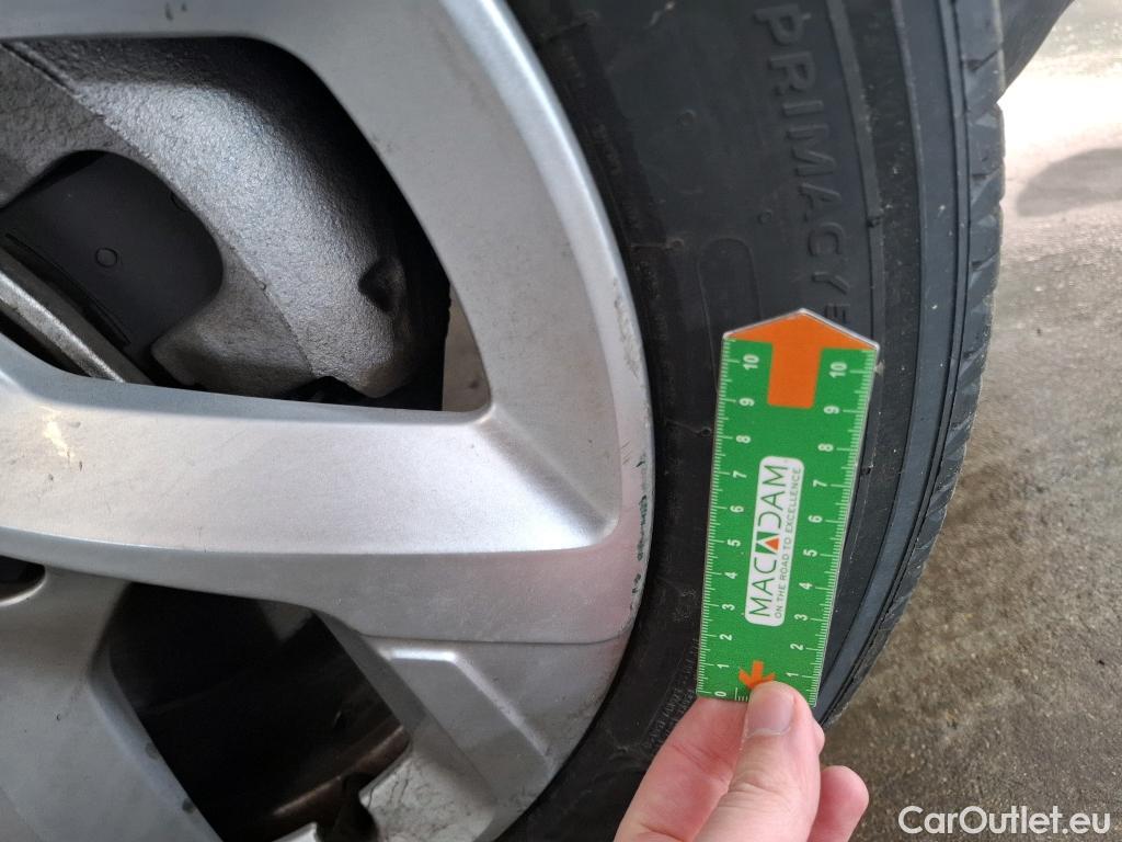  Citroen  C5 CITROEN  Aircross / 2018 / 5P / SUV Hybrid 225 ë-EAT8 Business #18