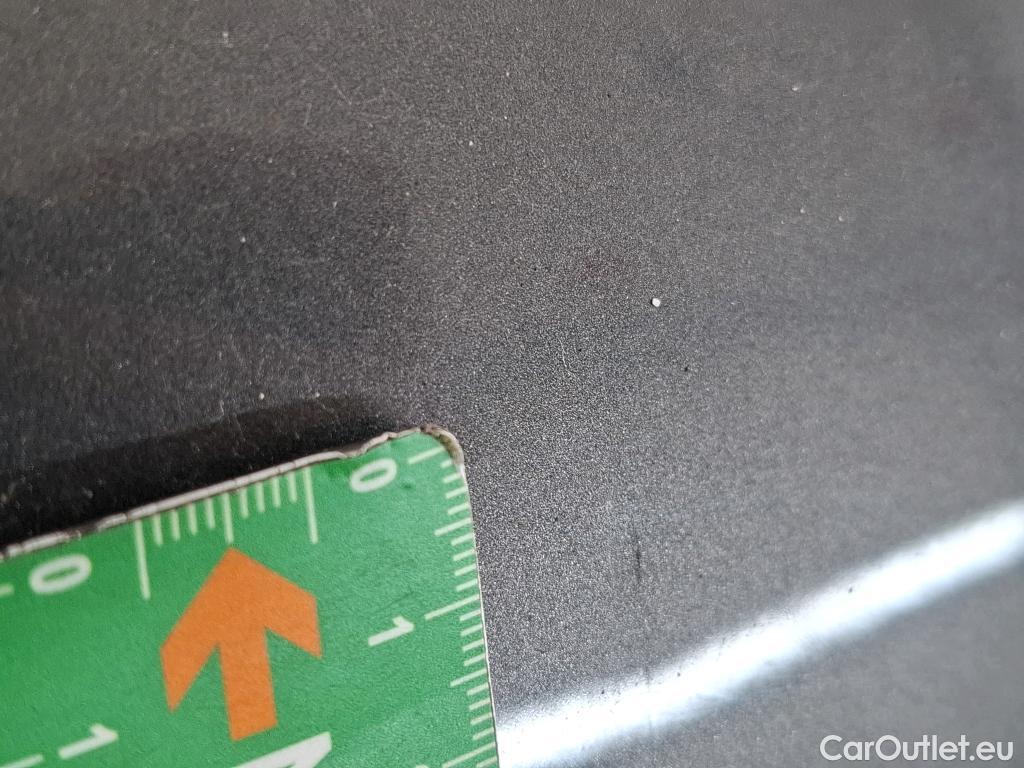  DS  DS7 DS DS 7 Crossback / 2017 / 5P / SUV BlueHDi 130 Auto PERFORMANCE Line + #64