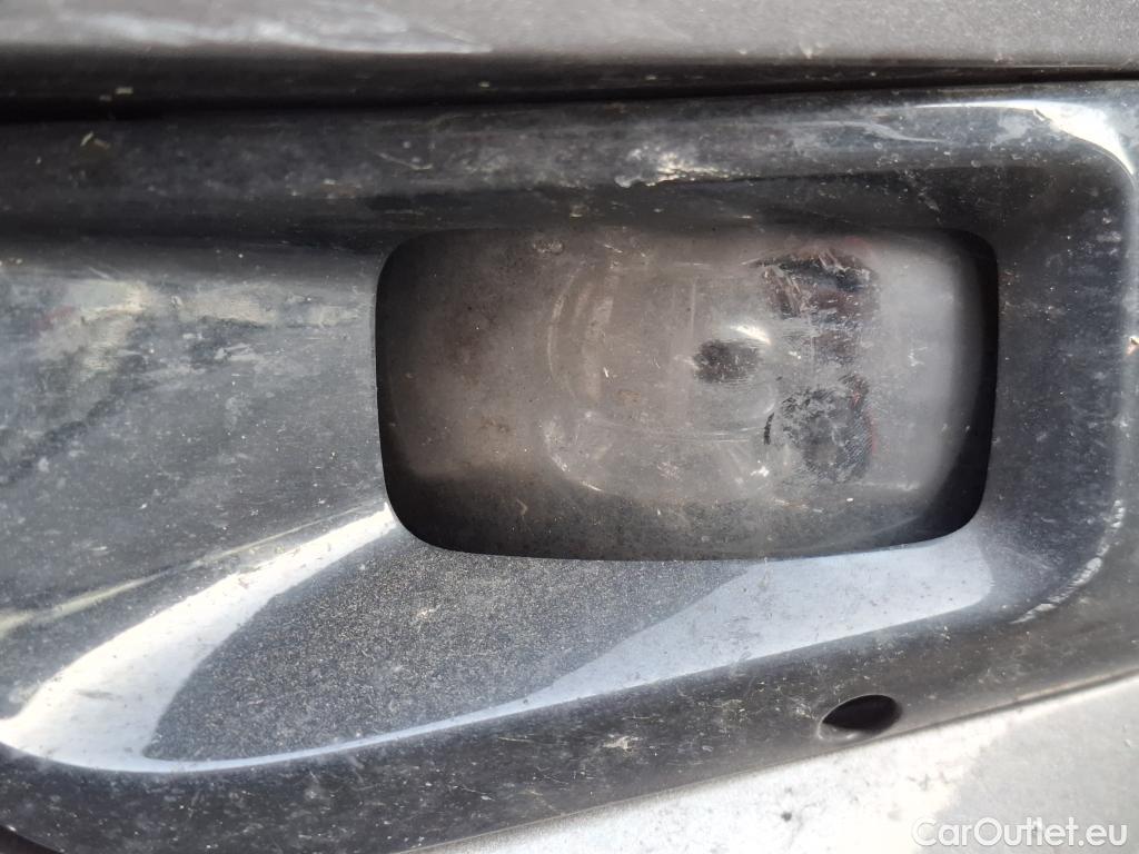  DS  DS7 DS DS 7 Crossback / 2017 / 5P / SUV BlueHDi 130 Auto PERFORMANCE Line + #68