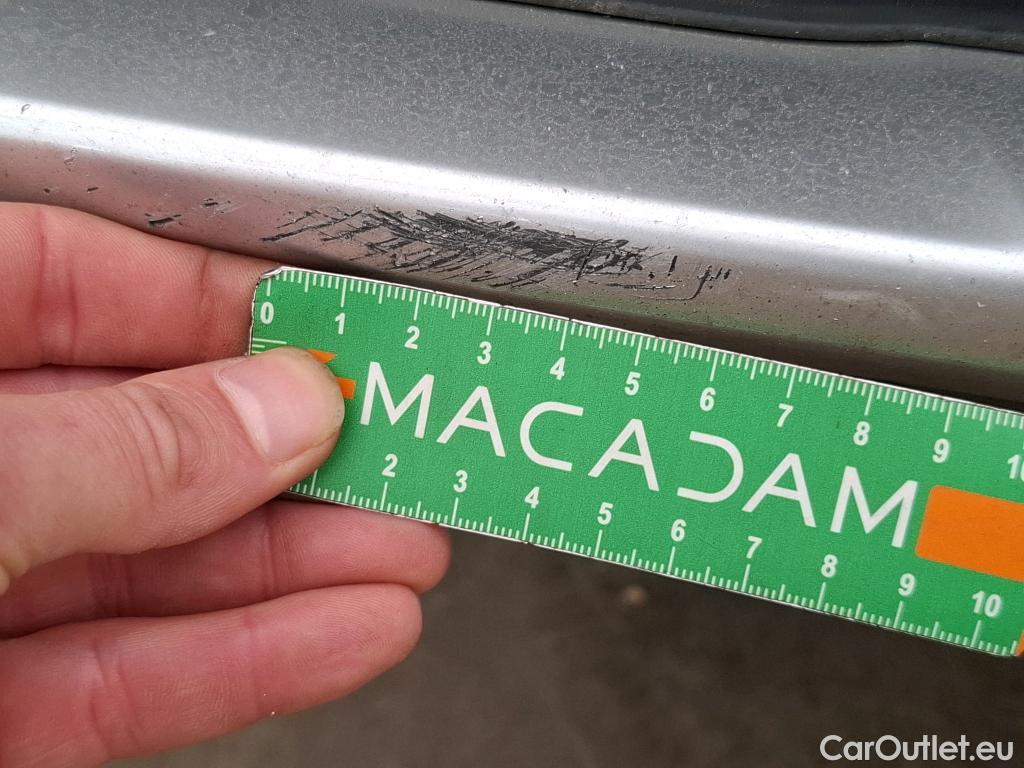  DS  DS7 DS DS 7 Crossback / 2017 / 5P / SUV BlueHDi 130 Auto PERFORMANCE Line + #46