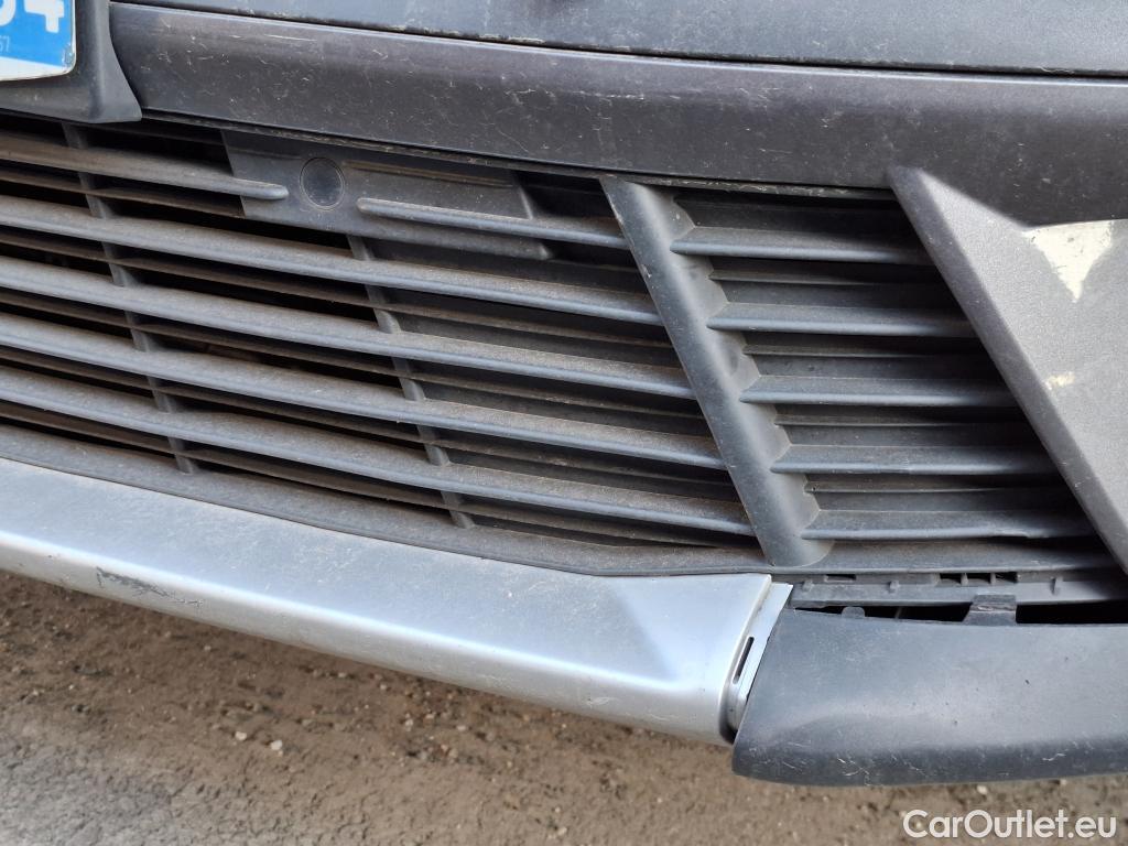  DS  DS7 DS DS 7 Crossback / 2017 / 5P / SUV BlueHDi 130 Auto PERFORMANCE Line + #84