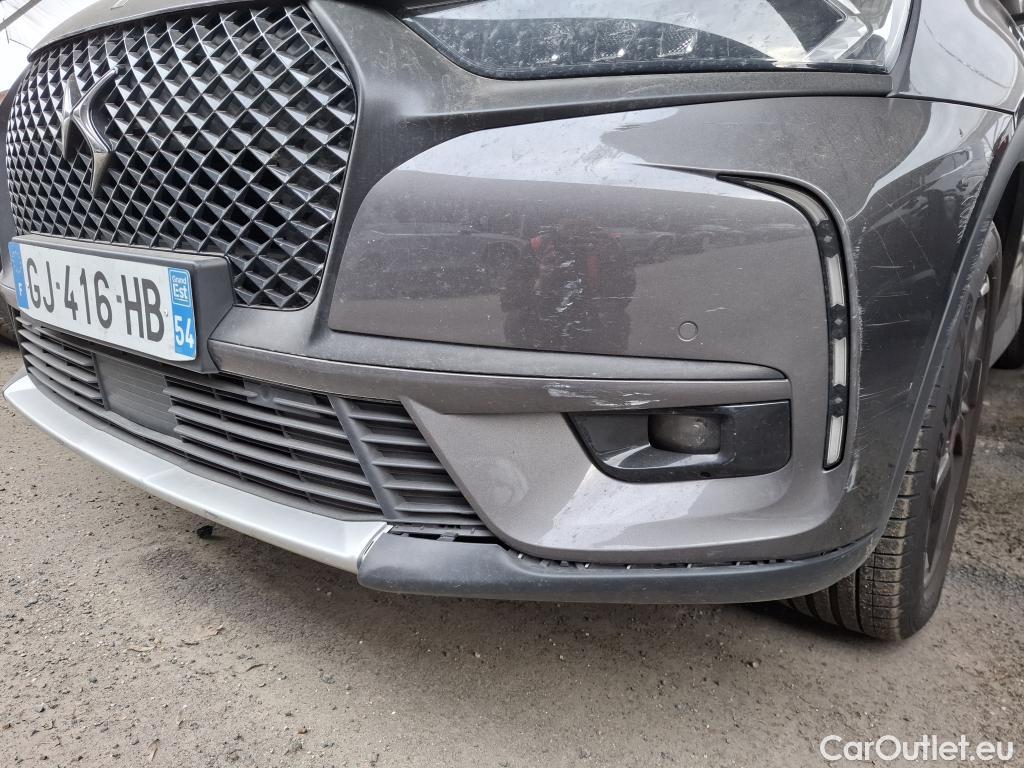  DS  DS7 DS DS 7 Crossback / 2017 / 5P / SUV BlueHDi 130 Auto PERFORMANCE Line + #88