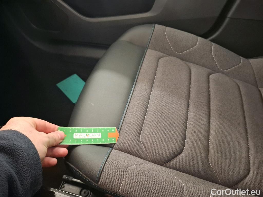  Citroen  C4 CITROEN  X / 2022 / 4P / Berline PureTech 130 S&S EAT8 Feel Pack #19