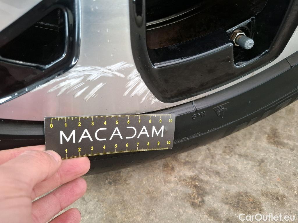  Mercedes  GLC MERCEDES-BENZ  / 2022 / 5P / SUV  300 e Business Line 4MATIC #45