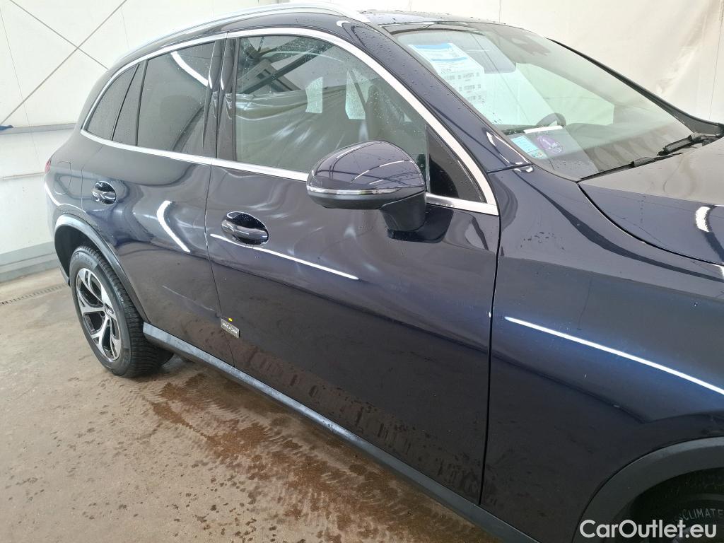  Mercedes  GLC MERCEDES-BENZ  / 2022 / 5P / SUV  300 e Business Line 4MATIC #58