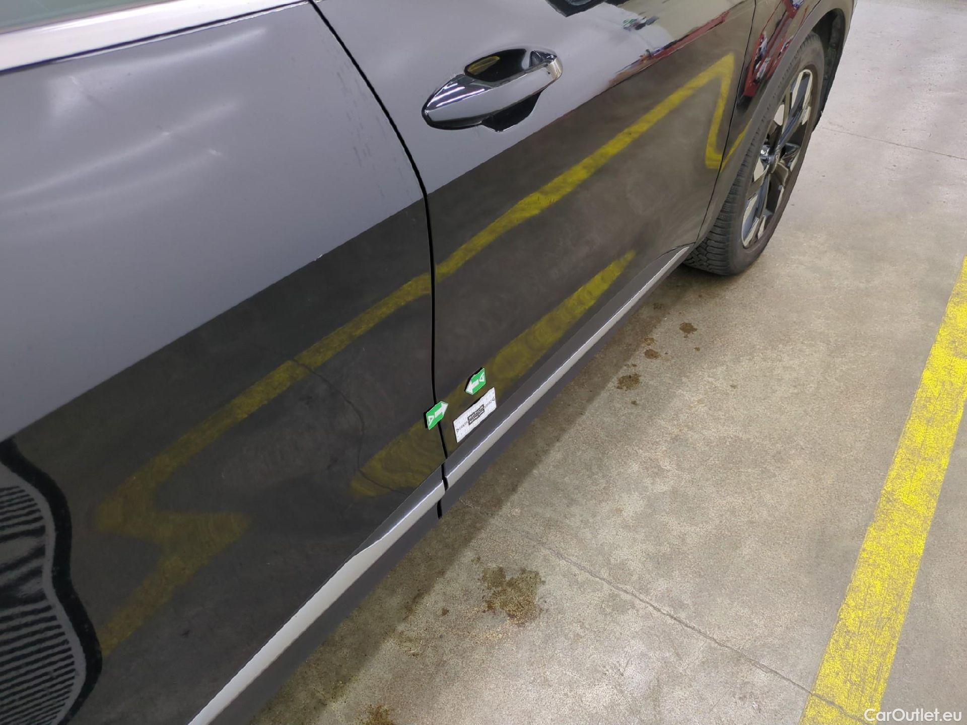  KIA  Sportage KIA  / 2021 / 5P / SUV 1.6 T-GDI 265 PHEV AUTO 4WD ACTIVE BUSIN #36