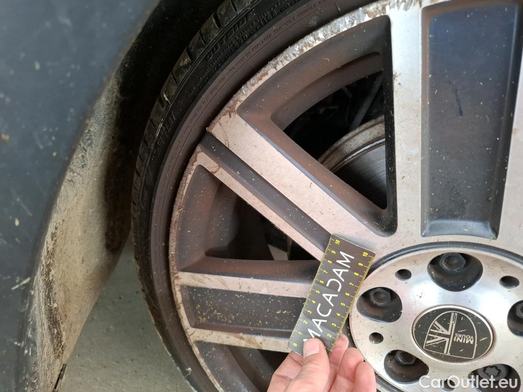  Mini  Cooper MINI Mini / 2014 / 5P / Berline  S Edition 60 Years 192 ch BVA7 #40