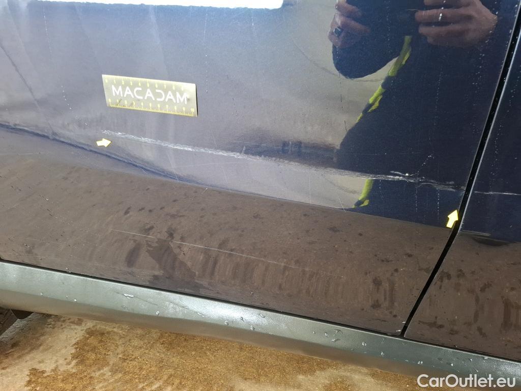  Mercedes  GLC MERCEDES-BENZ  / 2022 / 5P / SUV  300 e Business Line 4MATIC #6