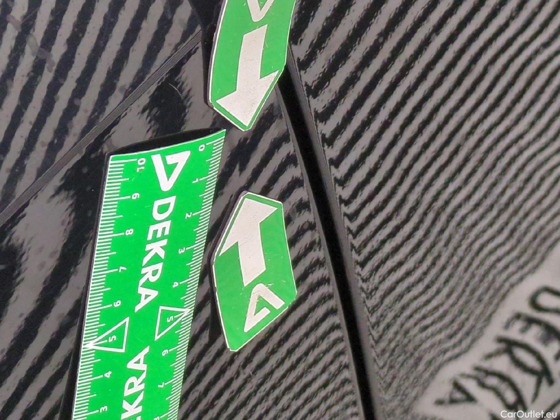  KIA  Sportage KIA  / 2021 / 5P / SUV 1.6 T-GDI 265 PHEV AUTO 4WD ACTIVE BUSIN #34