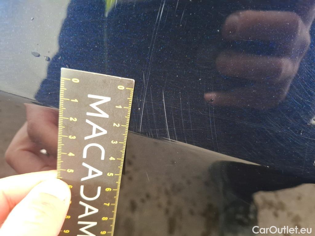  Mercedes  GLC MERCEDES-BENZ  / 2022 / 5P / SUV  300 e Business Line 4MATIC #63