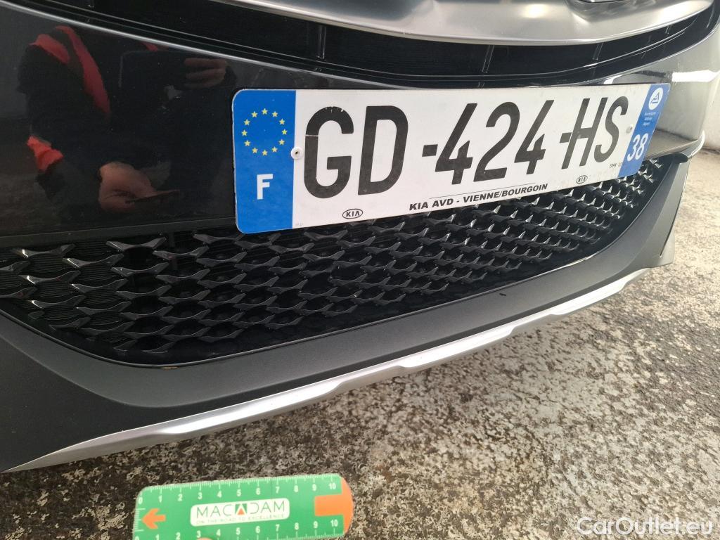  KIA  XCeed KIA  / 2019 / 5P / Crossover 1.6 GDI ISG ISG PHEV ACTIVE BUS DCT6 #7