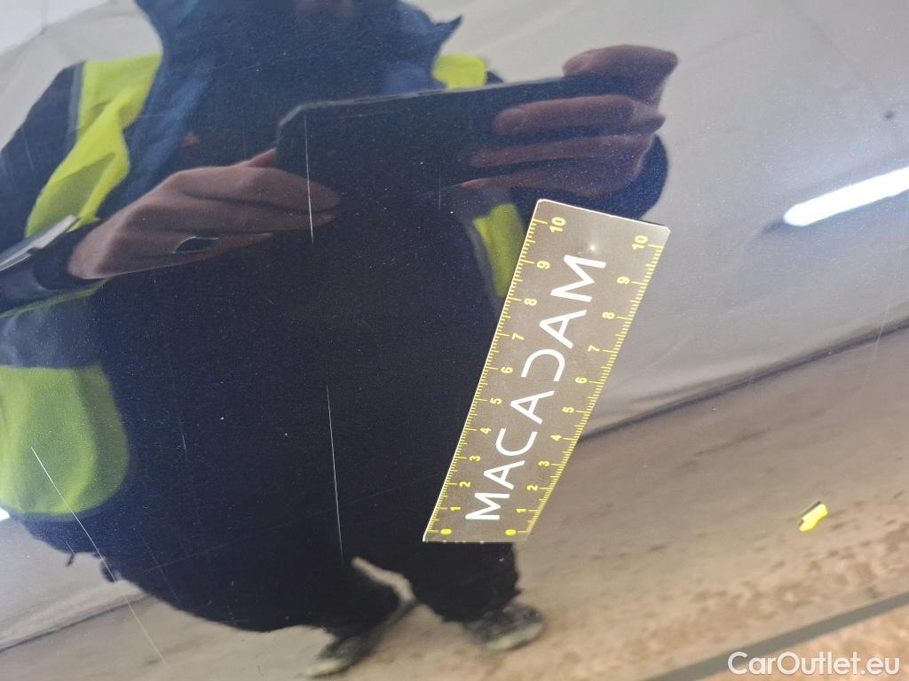  Mercedes  GLC MERCEDES-BENZ  / 2022 / 5P / SUV  300 e Business Line 4MATIC #12