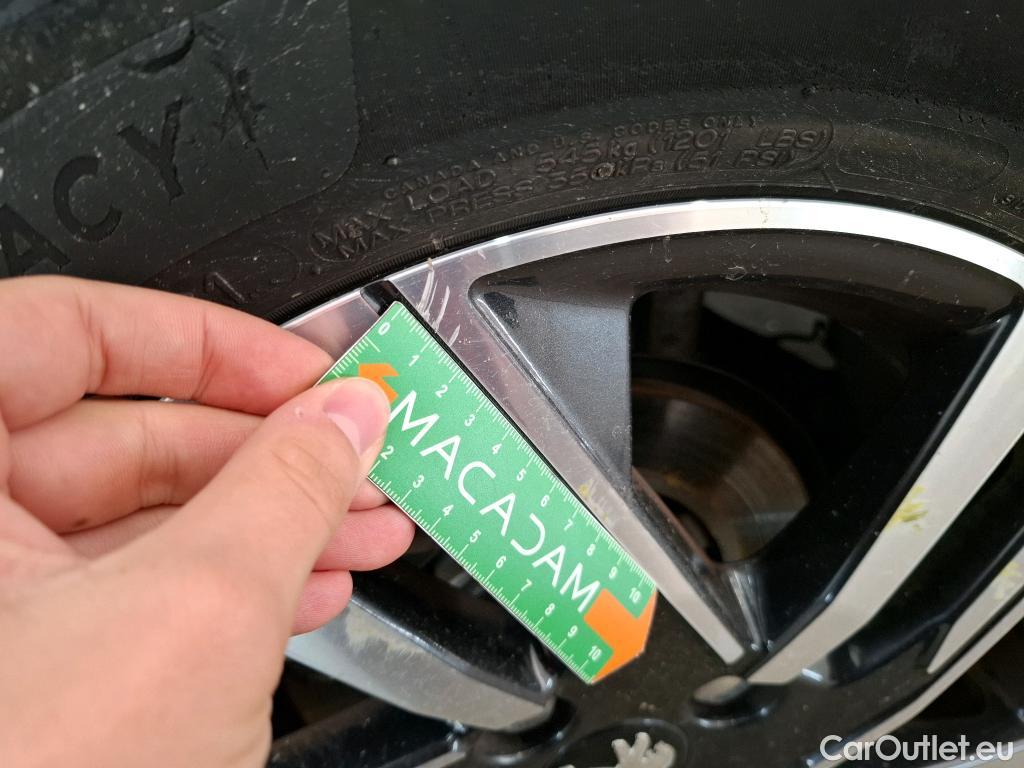  Peugeot  208  Allure Business 1.2 PureTech 100CV BVM6 E6d #56