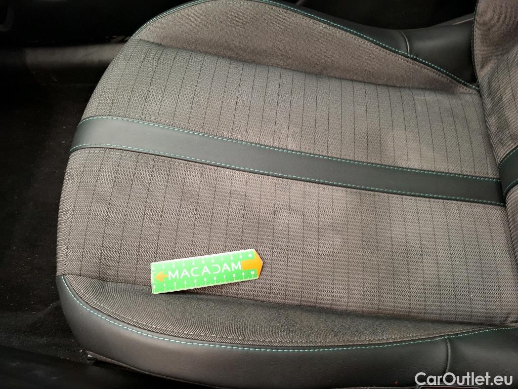  Peugeot  208  Allure Business 1.2 PureTech 100CV BVM6 E6d #36