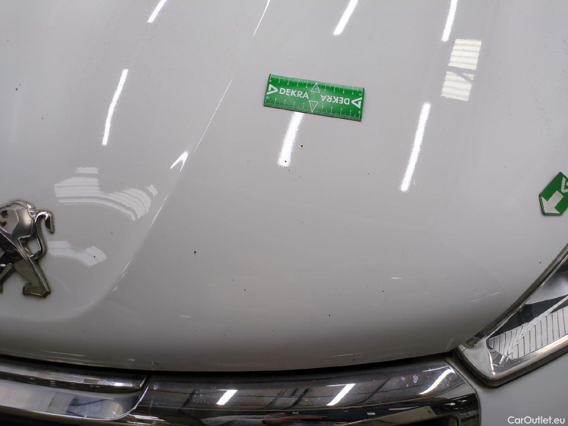  Peugeot  208 PEUGEOT  5p Berline Puretech 82 ¤6.c ACTIVE #21