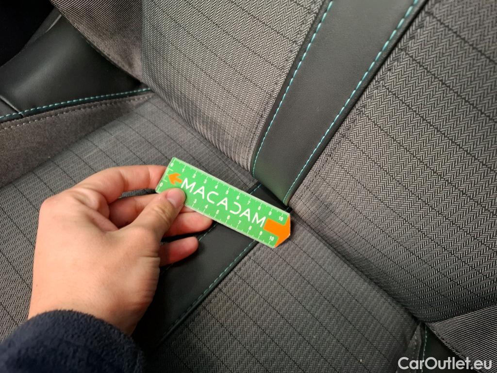  Peugeot  208  Allure Business 1.2 PureTech 100CV BVM6 E6d #37