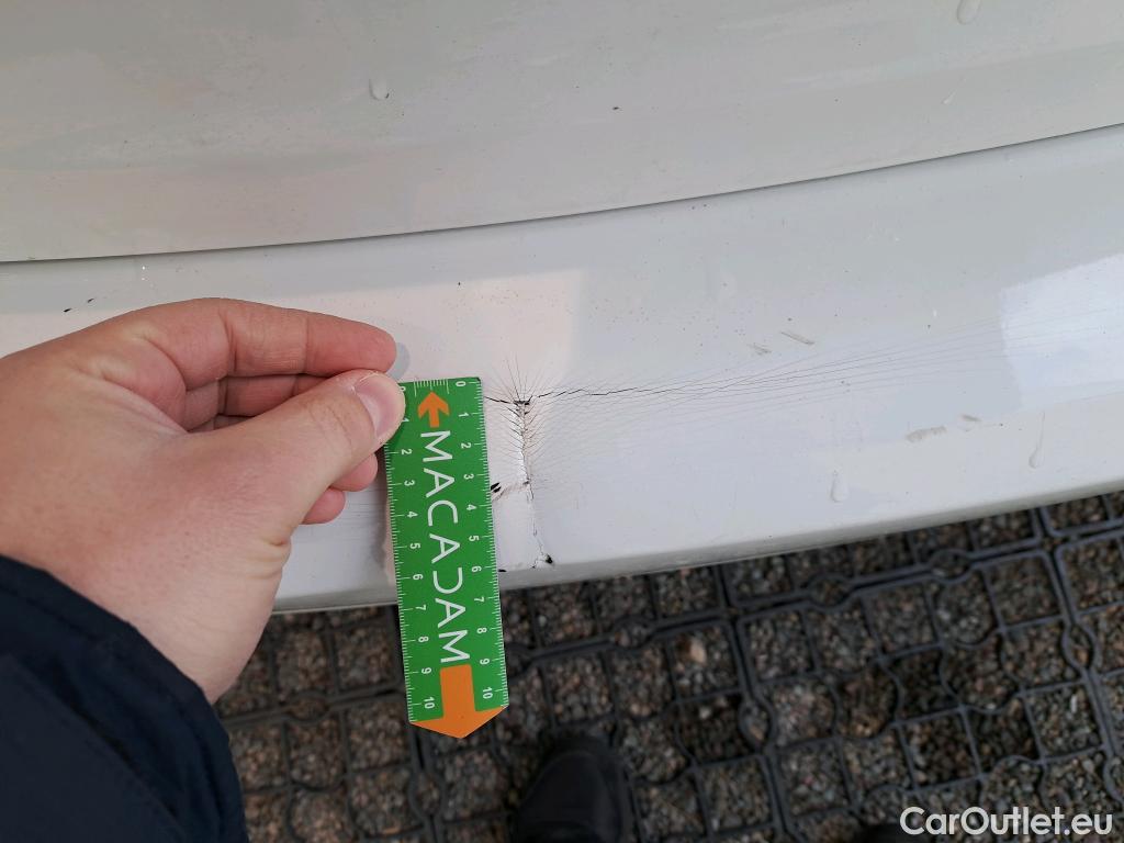  Toyota  Yaris TOYOTA  Hybride / 2017 / 5P / Berline 1.5 VVT-I HYBRID France Business #3