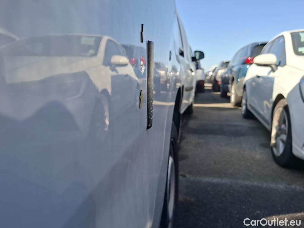  Citroen  Berlingo  Fourgon Driver M 1000 1.5 BlueHDi 100CV BVM5 E6dT #9