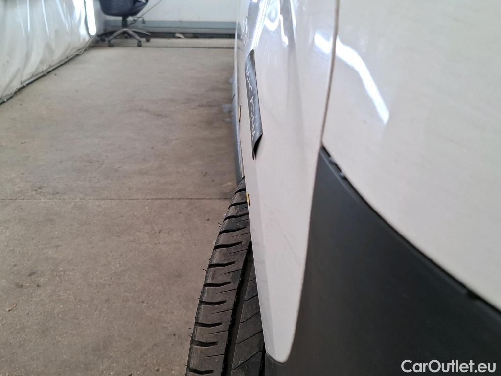  Citroen  Jumpy  Fourgon Club M 2.0 BlueHDi 120CV BVM6 E6d #36