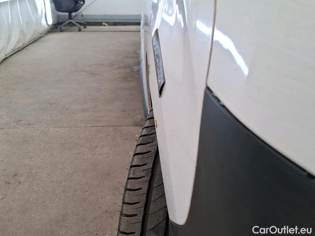  Citroen  Jumpy  Fourgon Club M 2.0 BlueHDi 120CV BVM6 E6d #35