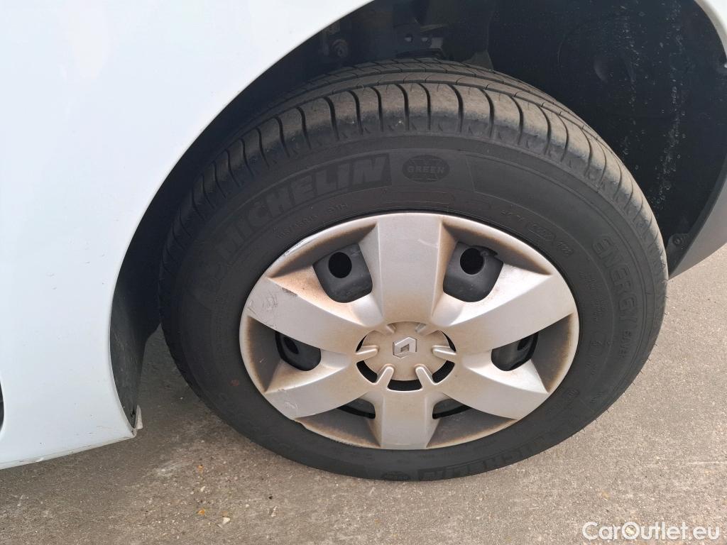  Renault  Kangoo  II Express Maxi Extra (Série Spéciale) 1.5 dCi 95CV BVM6 E6dT / VO RECONDITIONNE - PHOTOS AVANT RECONDITIONNEMENT #12