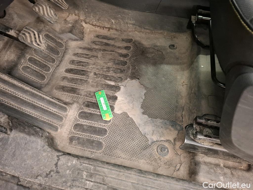  Renault  Kangoo RENAULT  / 2021 / 4P / Fourgonnette Extra - Blue dCi95 Sésame Ouvre Toi #4