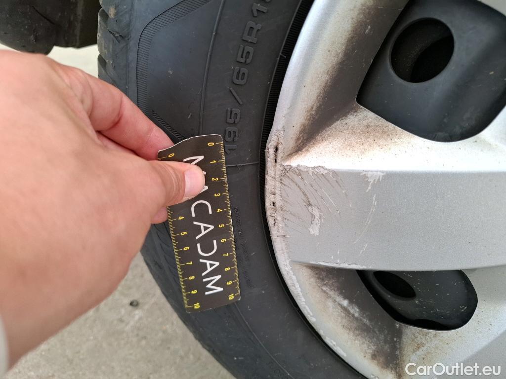  Renault  Kangoo  II Express Grand Confort (L1) 1.5 dCi 95CV BVM6 E6dT #9