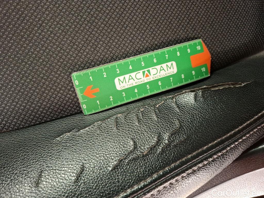  Renault  Kangoo RENAULT  / 2021 / 4P / Fourgonnette Extra - Blue dCi95 Sésame Ouvre Toi #13