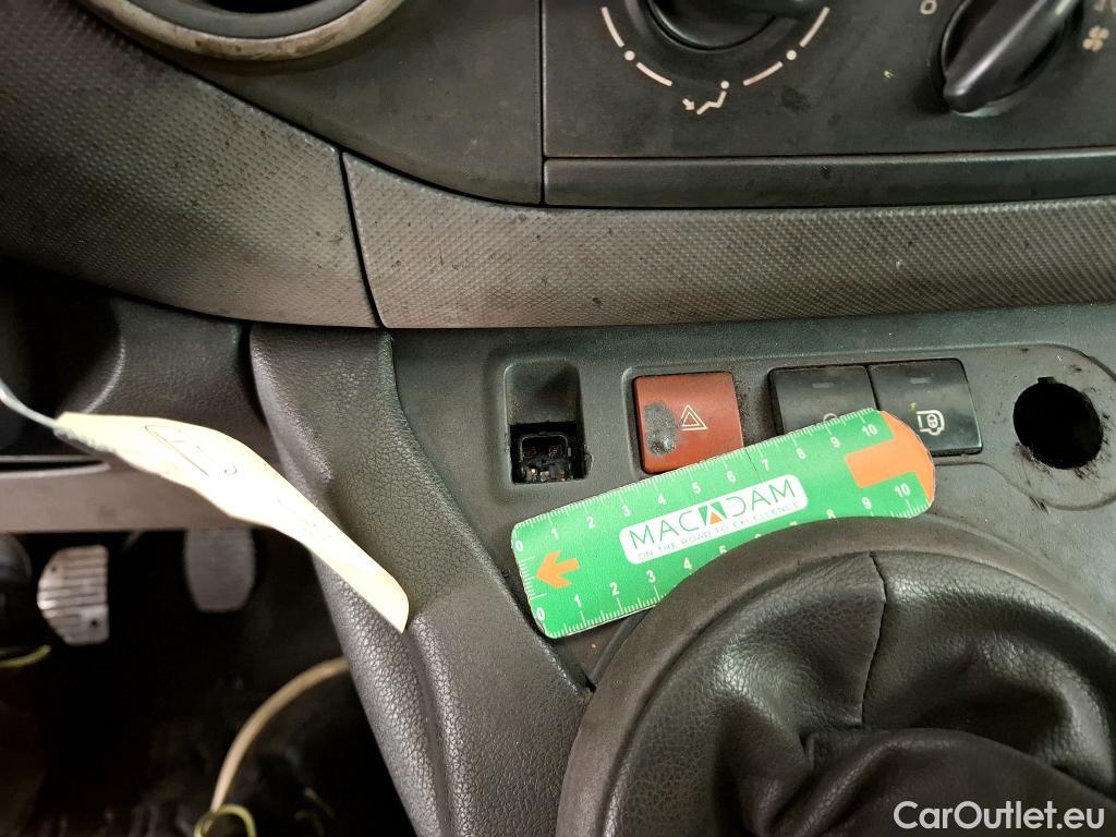  Peugeot  Partner  L1 Pro 1.6 HDi 75CV BVM5 E6 #52