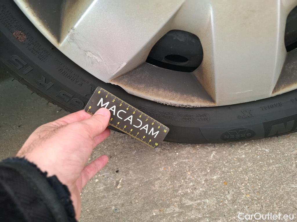  Renault  Kangoo  II Express Maxi Extra (Série Spéciale) 1.5 dCi 95CV BVM6 E6dT / VO RECONDITIONNE - PHOTOS AVANT RECONDITIONNEMENT #13