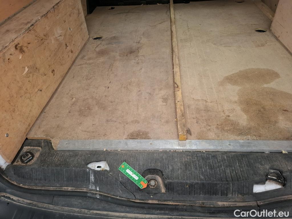  Renault  Kangoo RENAULT  / 2021 / 4P / Fourgonnette Extra - Blue dCi95 Sésame Ouvre Toi #27