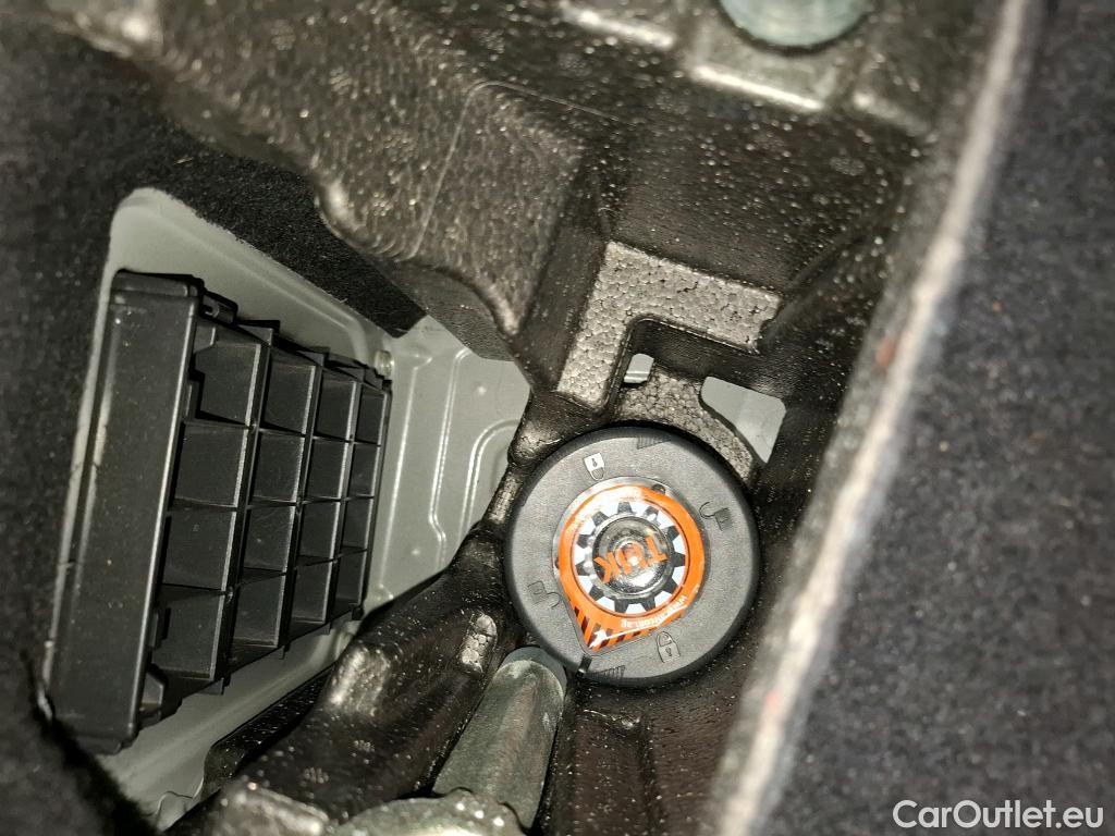  Bmw  X2 Série  sDrive 18i Lounge 1.5 135CV BVM6 E6d #26