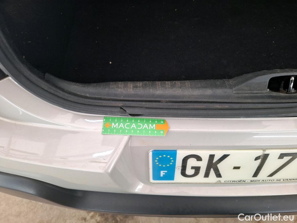  Citroen  C3  Shine 1.2 PureTech 110CV BVM6 6E #9