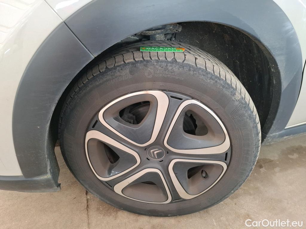  Citroen  C3  Shine 1.2 PureTech 110CV BVM6 6E #5