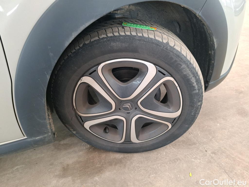  Citroen  C3  Shine 1.2 PureTech 110CV BVM6 6E #7