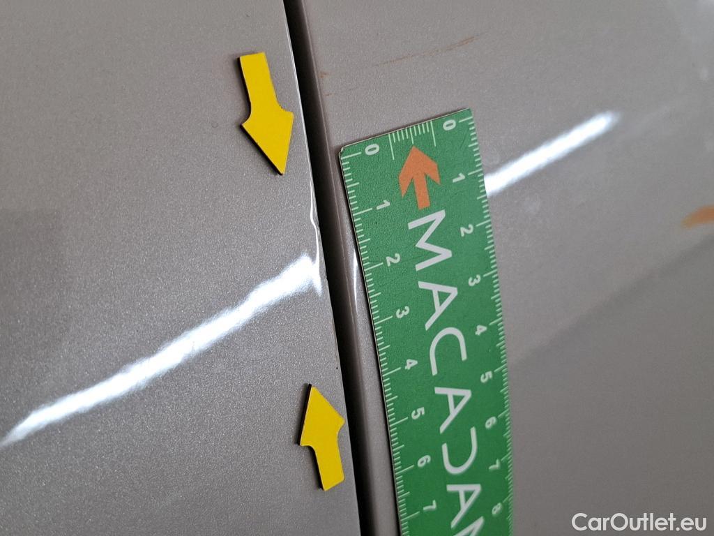  Citroen  C3  Shine 1.2 PureTech 110CV BVM6 6E #15